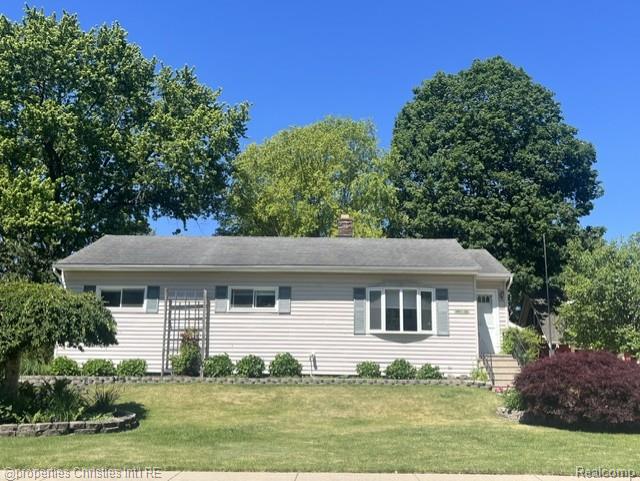 735 Novi Street