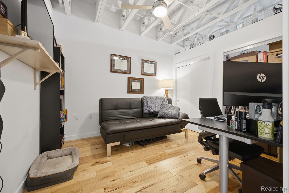 211 E E 9 Mile Road Road Unit: 313