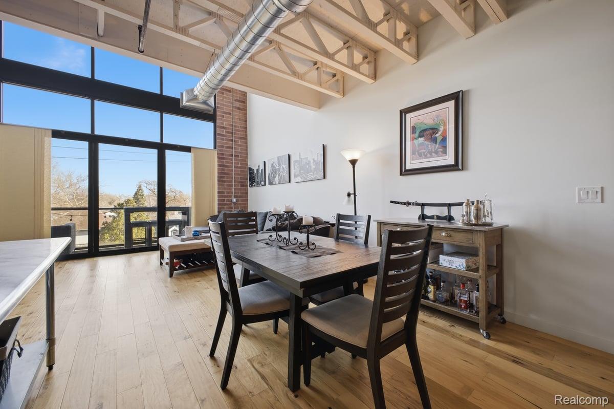 211 E E 9 Mile Road Road Unit: 313