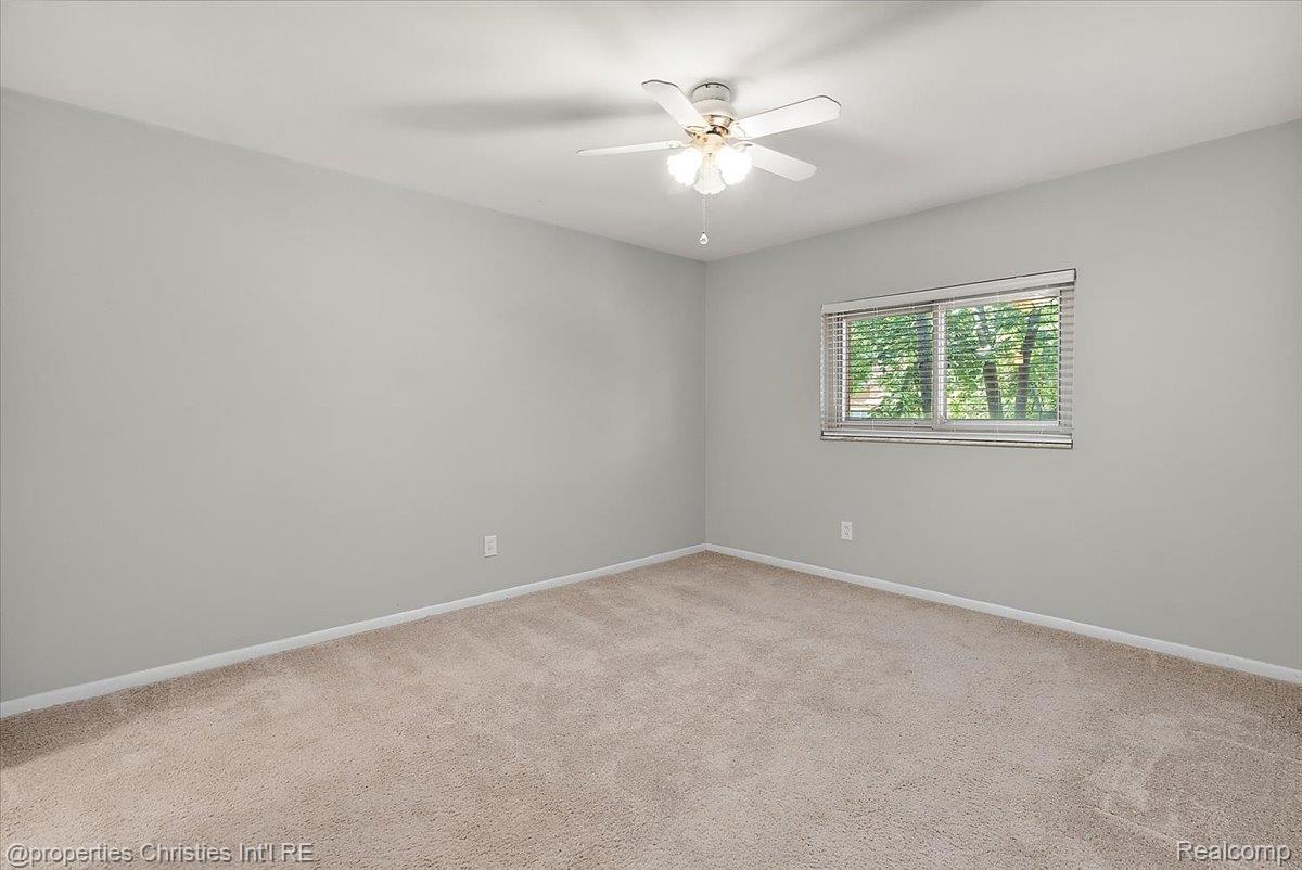 880 N Adams Road Unit: 6