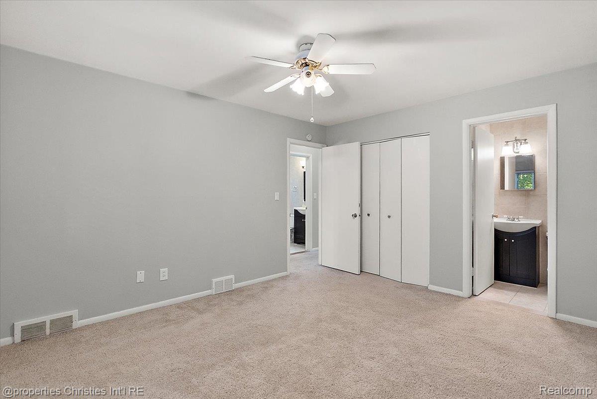 880 N Adams Road Unit: 6