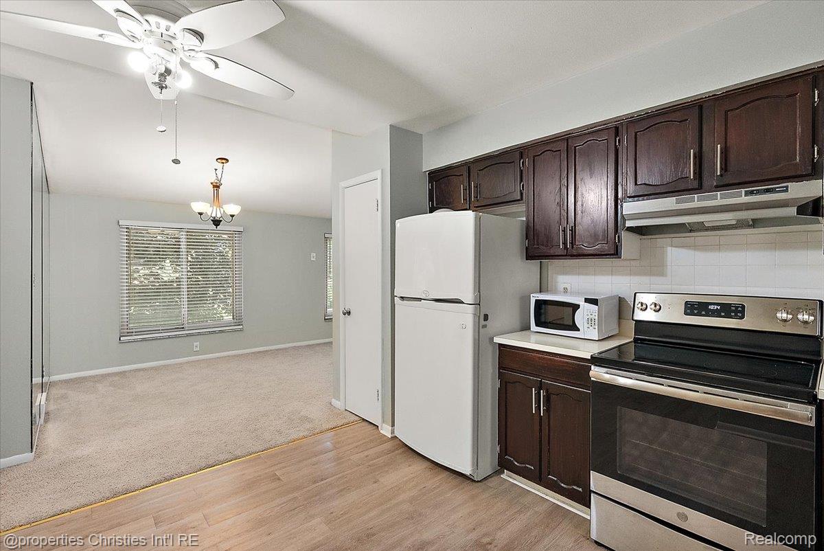 880 N Adams Road Unit: 6
