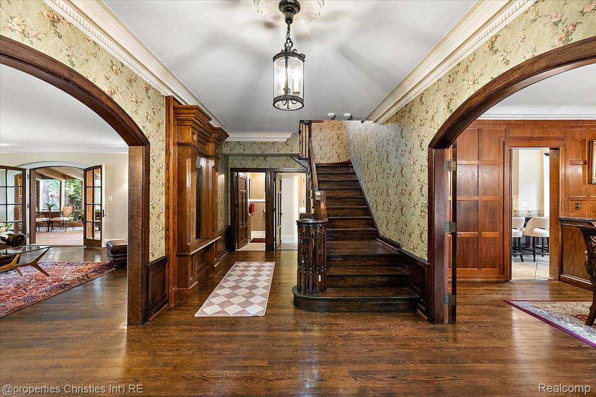 316 Hendrie Boulevard
