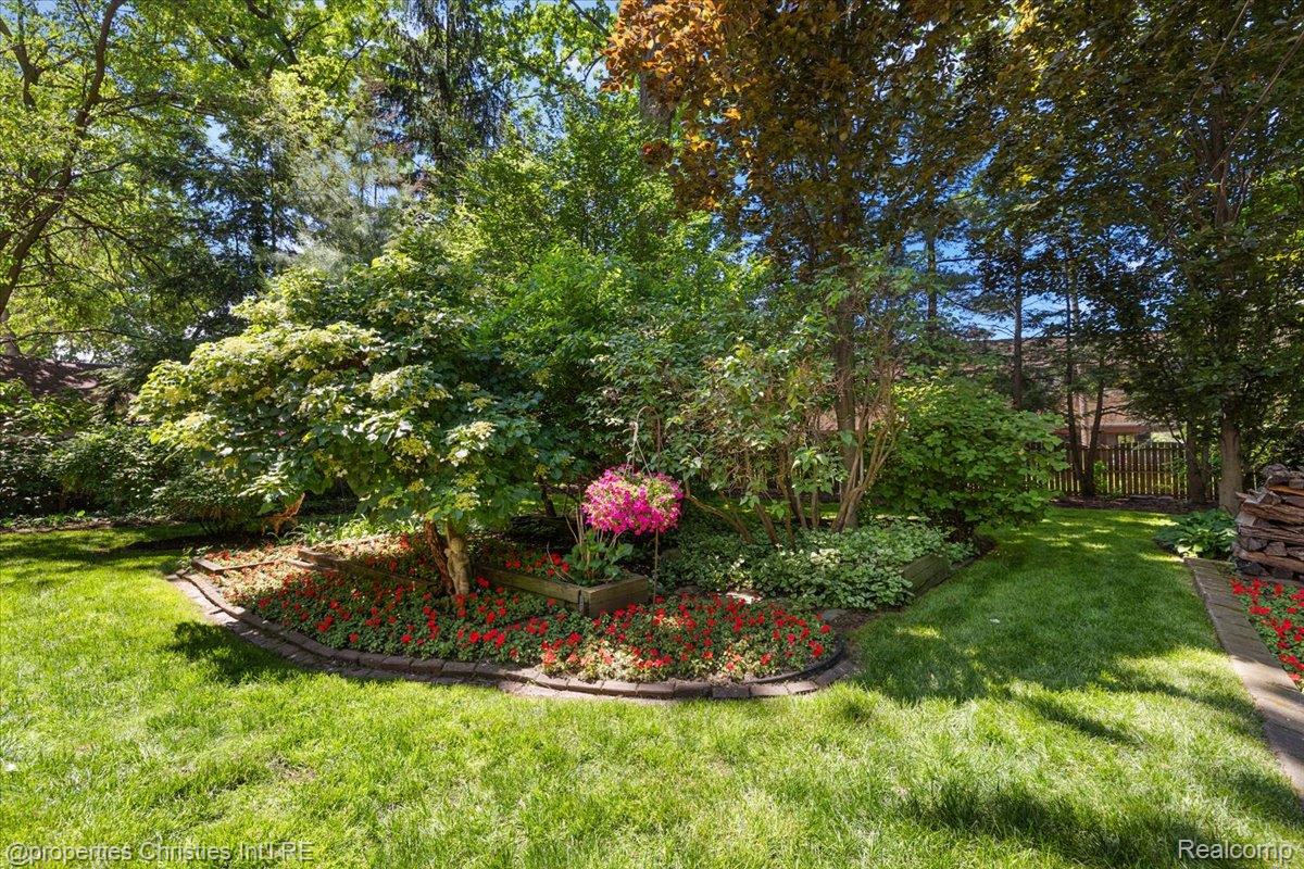 316 Hendrie Boulevard