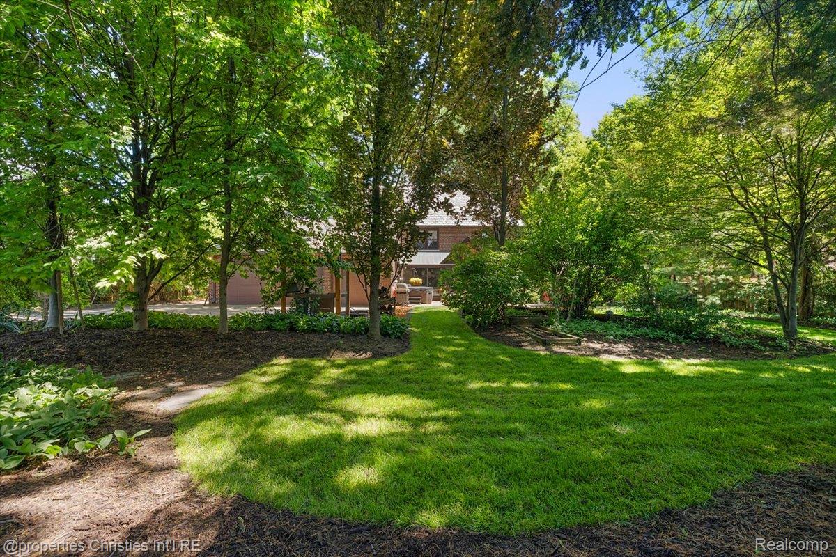 316 Hendrie Boulevard