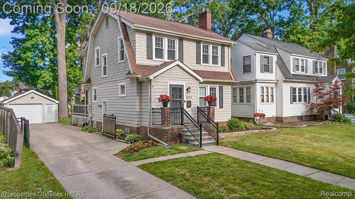 1033 Maplegrove Avenue