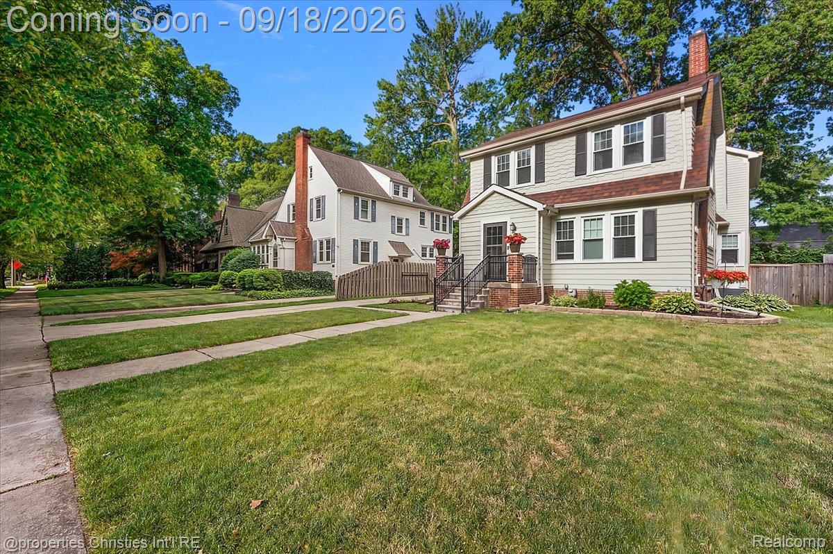 1033 Maplegrove Avenue