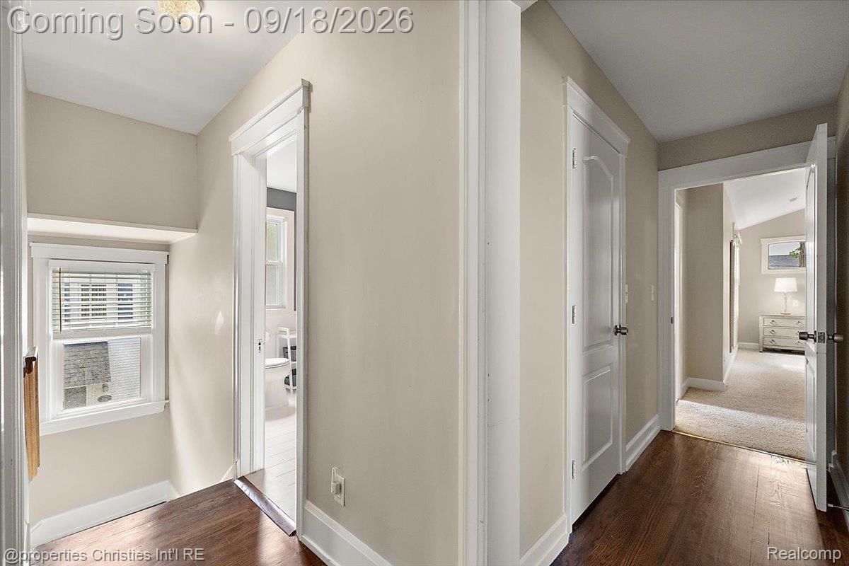 1033 Maplegrove Avenue