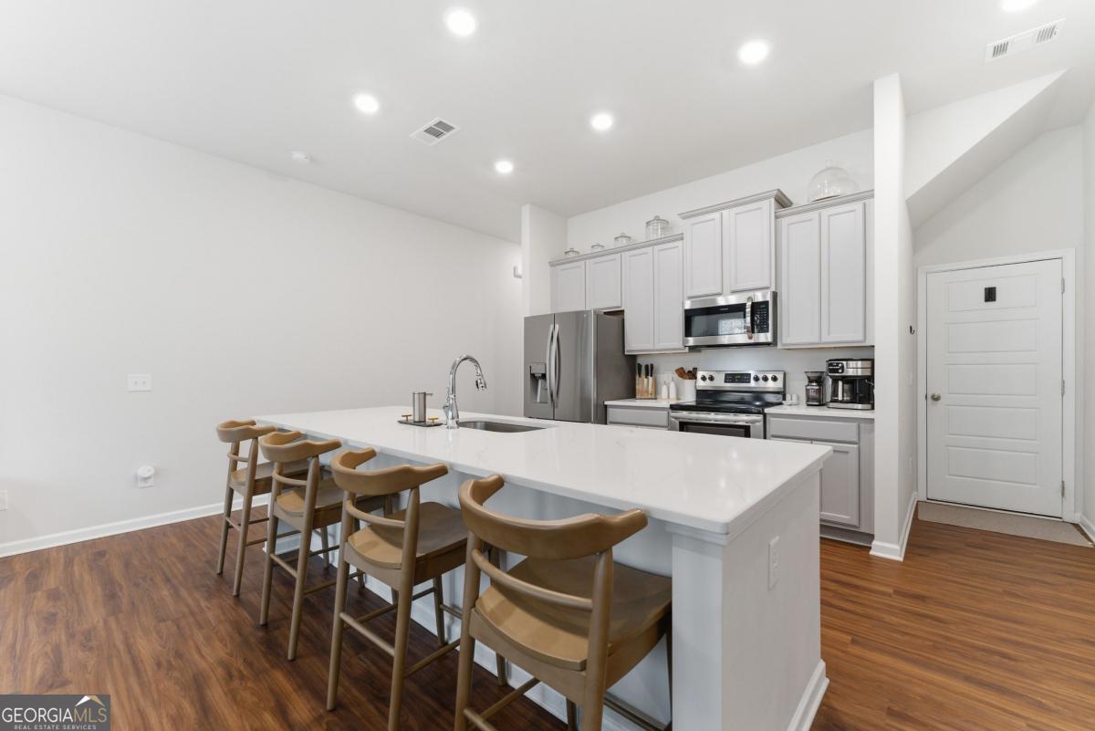 487 Bishop Lane