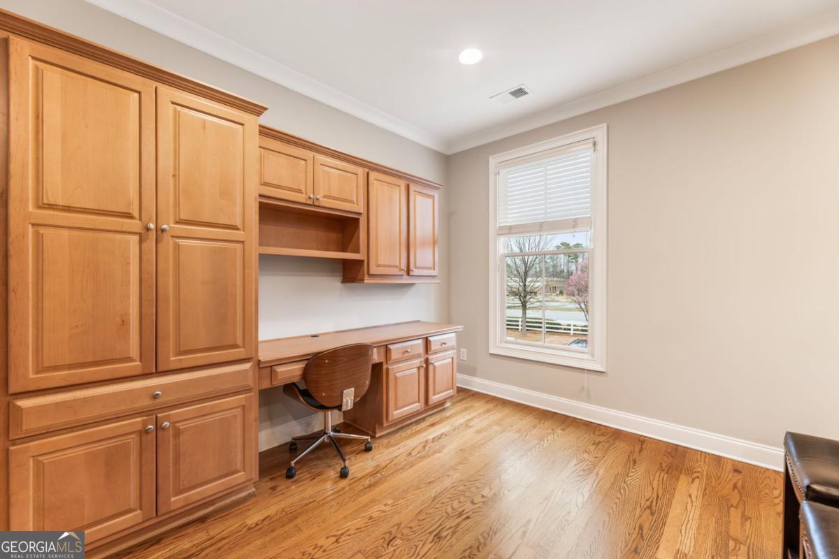 5905 Waters Edge Trail