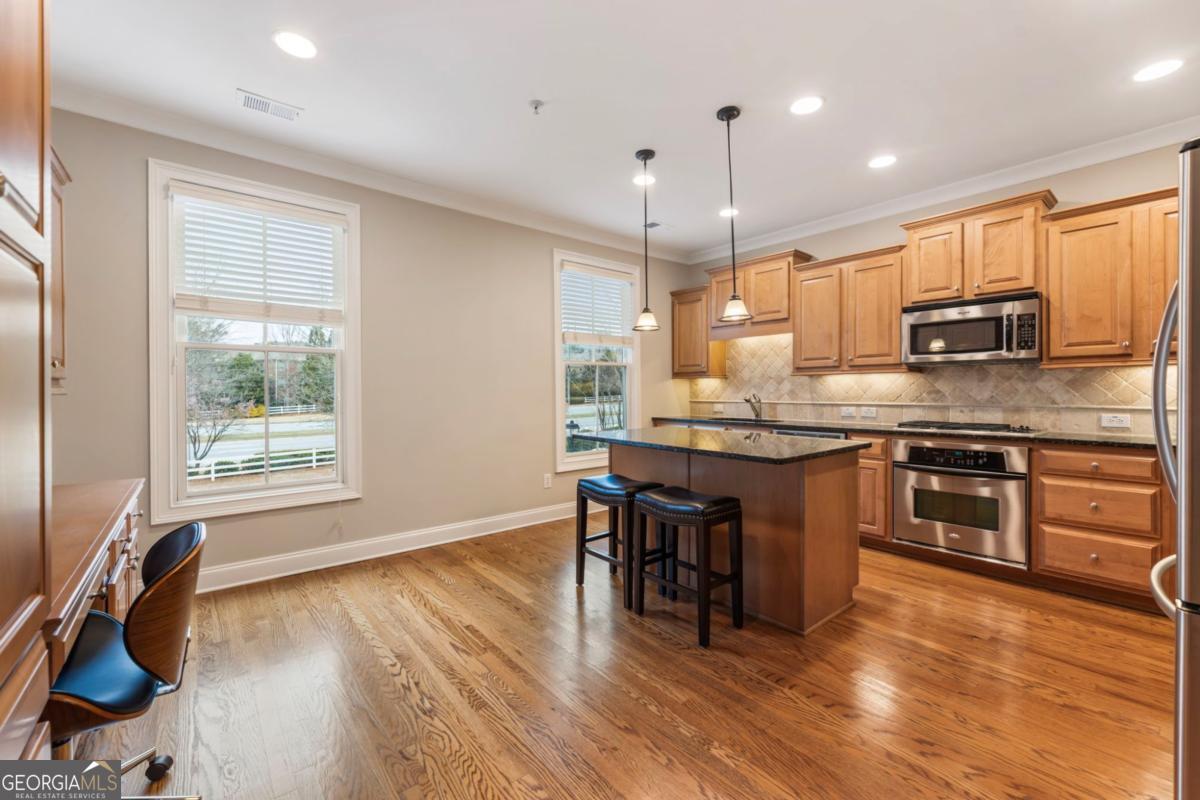 5905 Waters Edge Trail