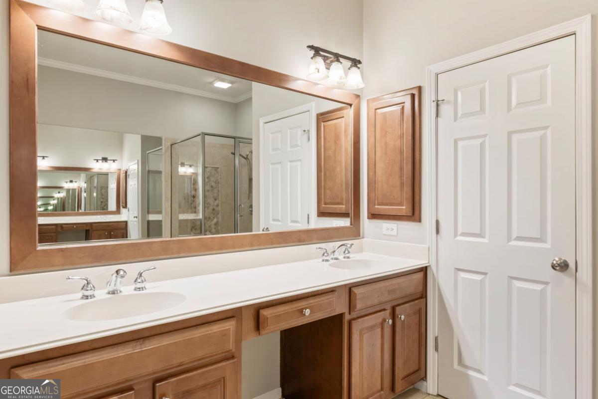 5905 Waters Edge Trail