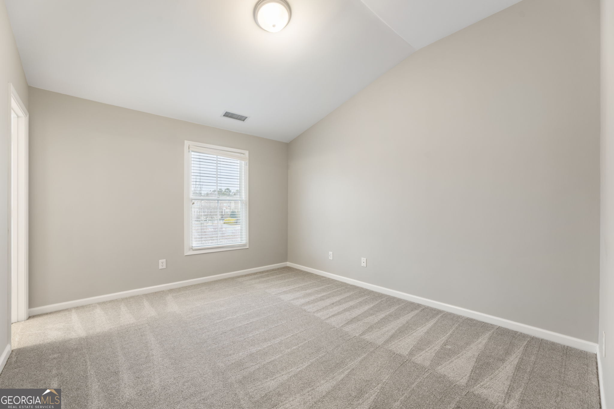 5905 Waters Edge Trail