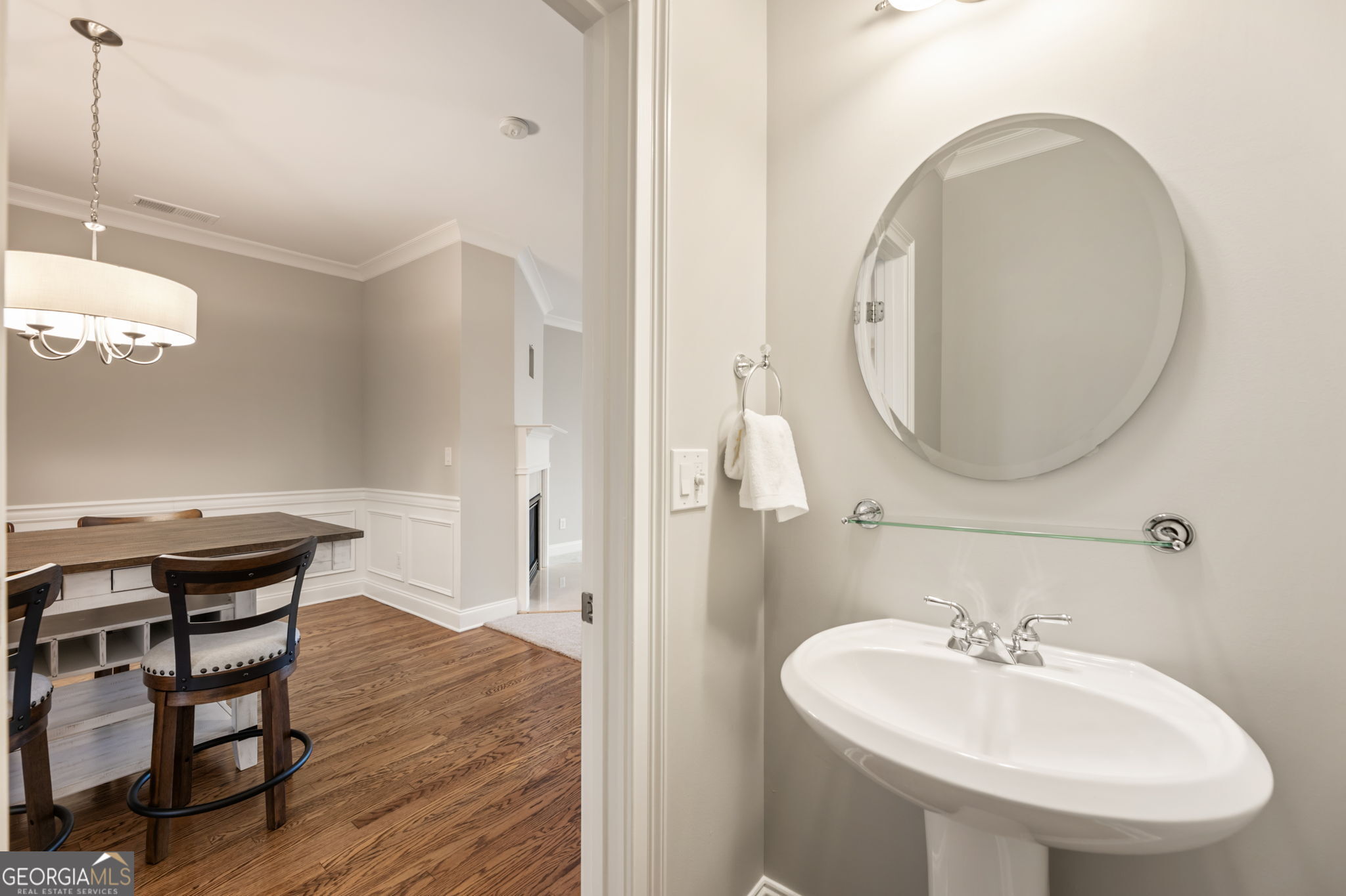 5905 Waters Edge Trail