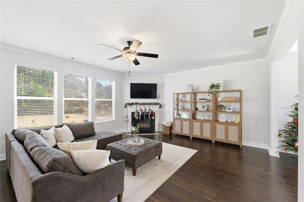 4125 Golden Knoll Road