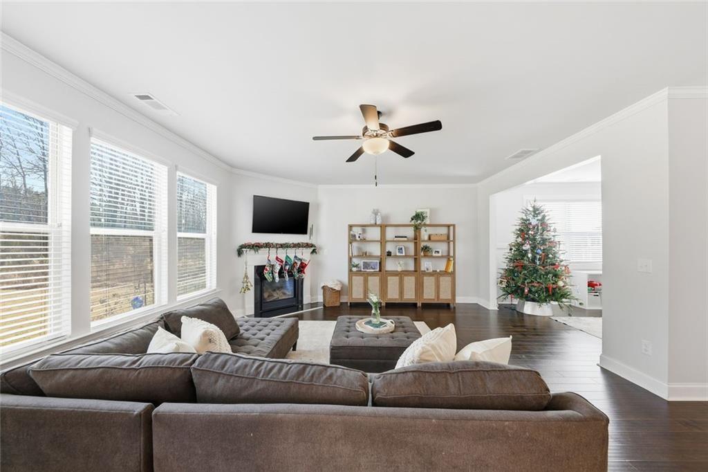 4125 Golden Knoll Road