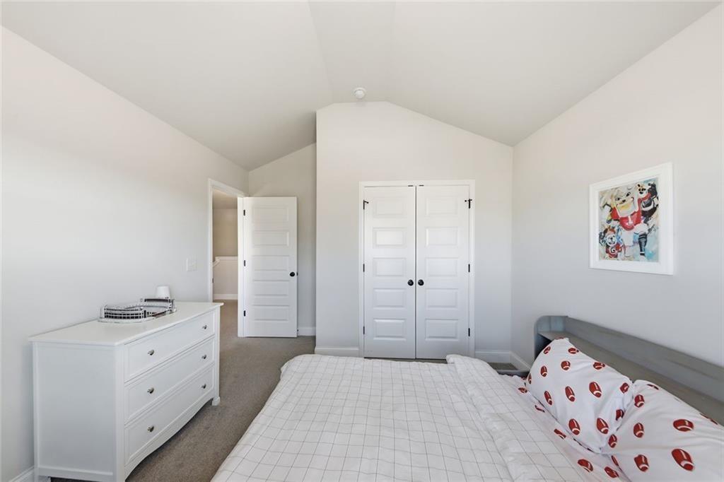 4125 Golden Knoll Road