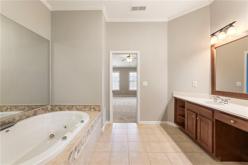 5905 Waters Edge Trail