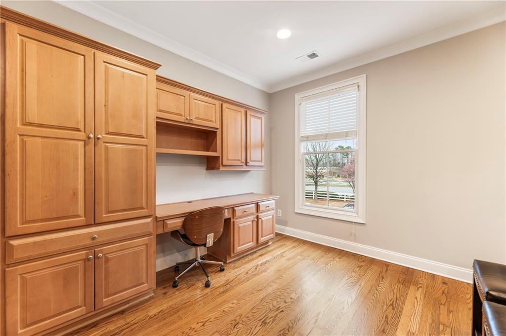 5905 Waters Edge Trail