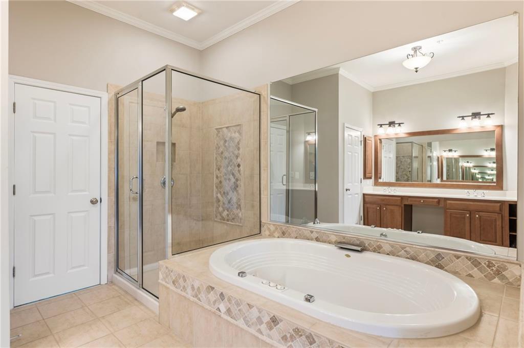 5905 Waters Edge Trail