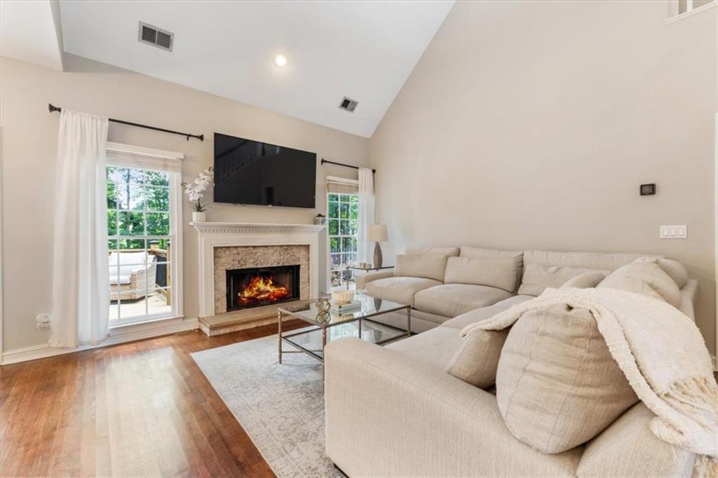 3085 Ivey Oaks Lane