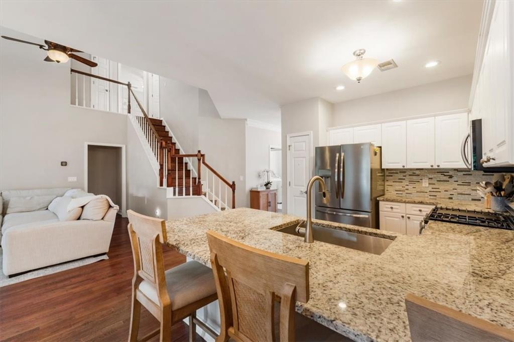 3085 Ivey Oaks Lane