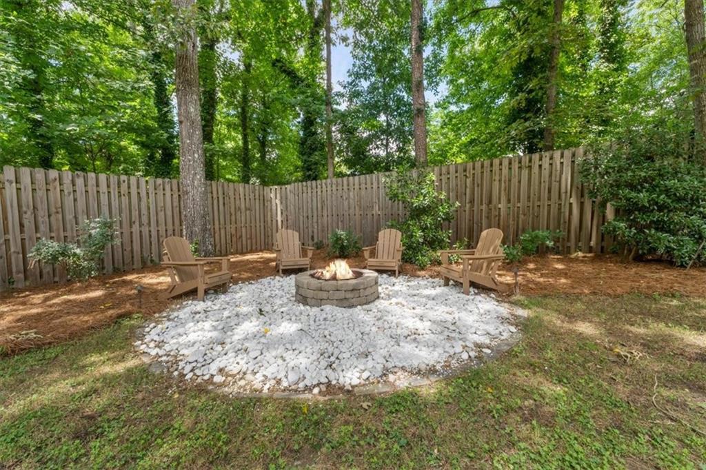 3085 Ivey Oaks Lane
