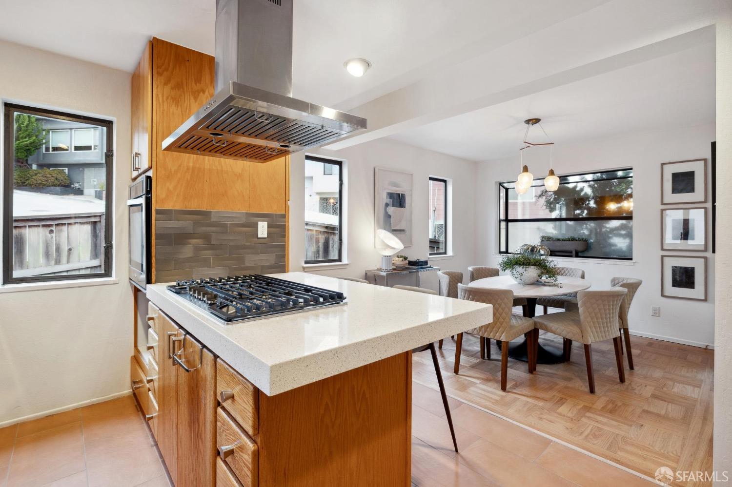 35 Valmar Terrace