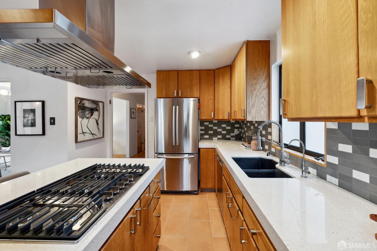35 Valmar Terrace