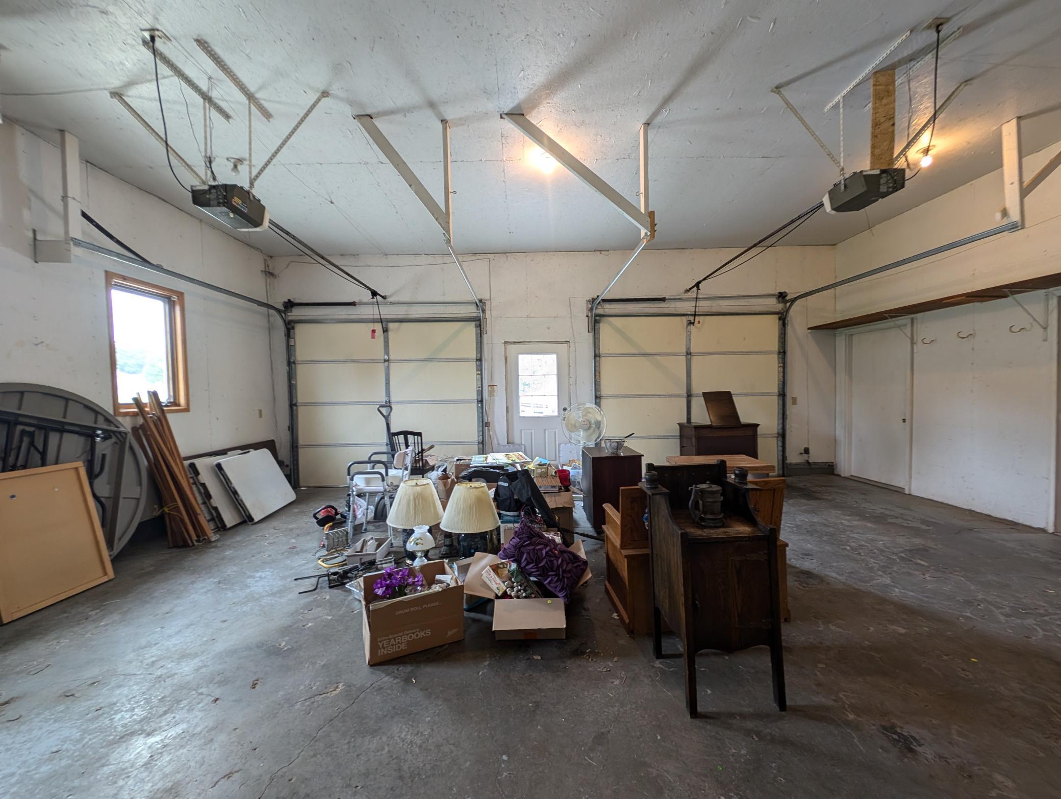 202 Railway Avenue N