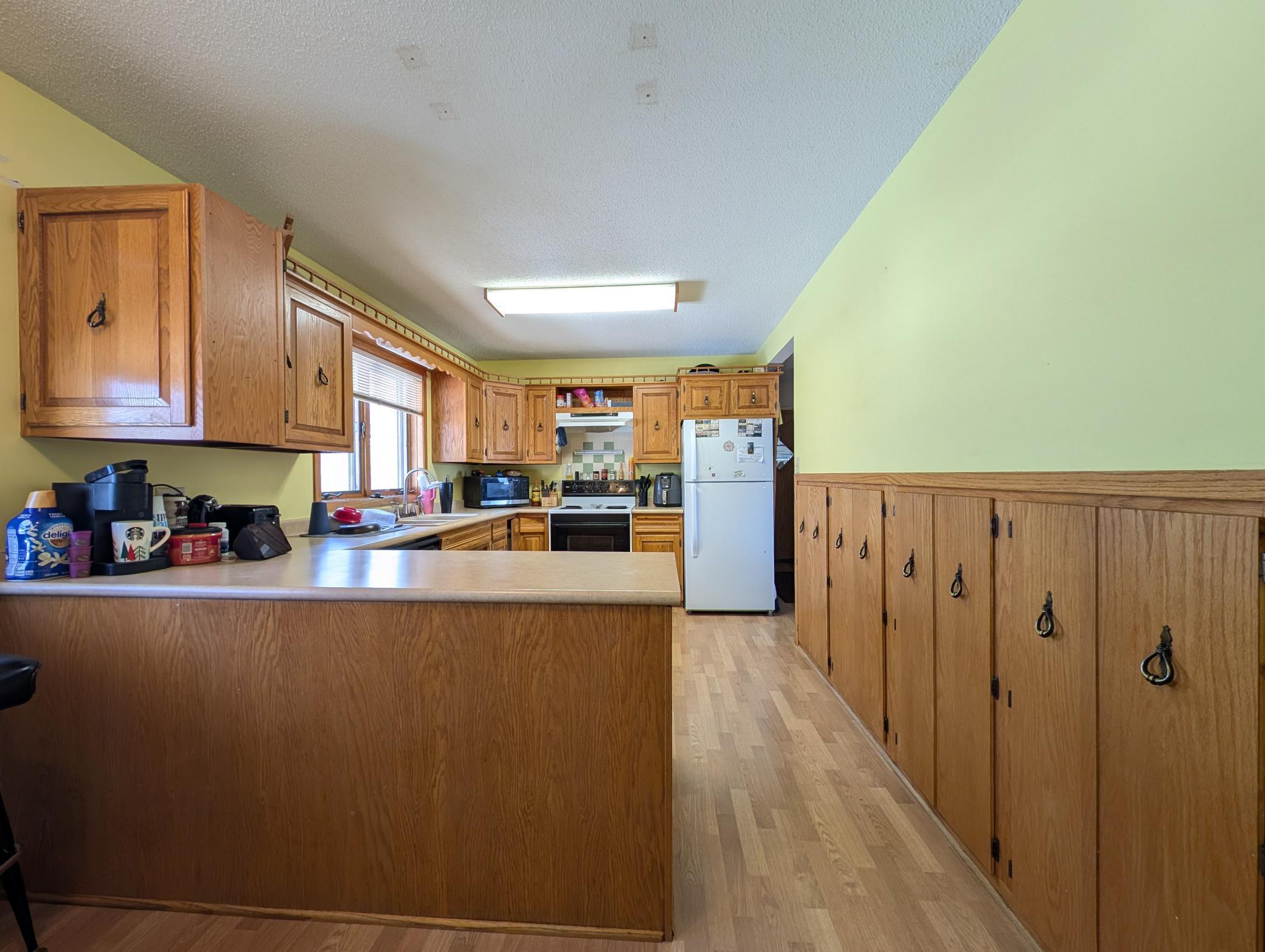 411 6th Avenue SW