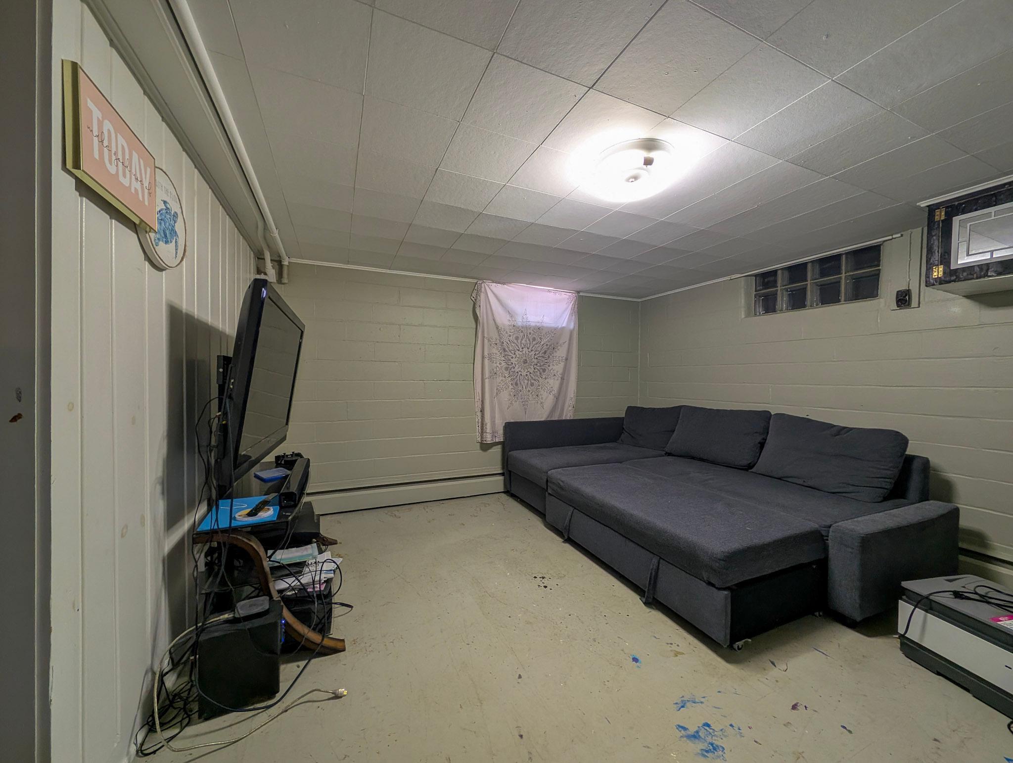 145 5th Street NW