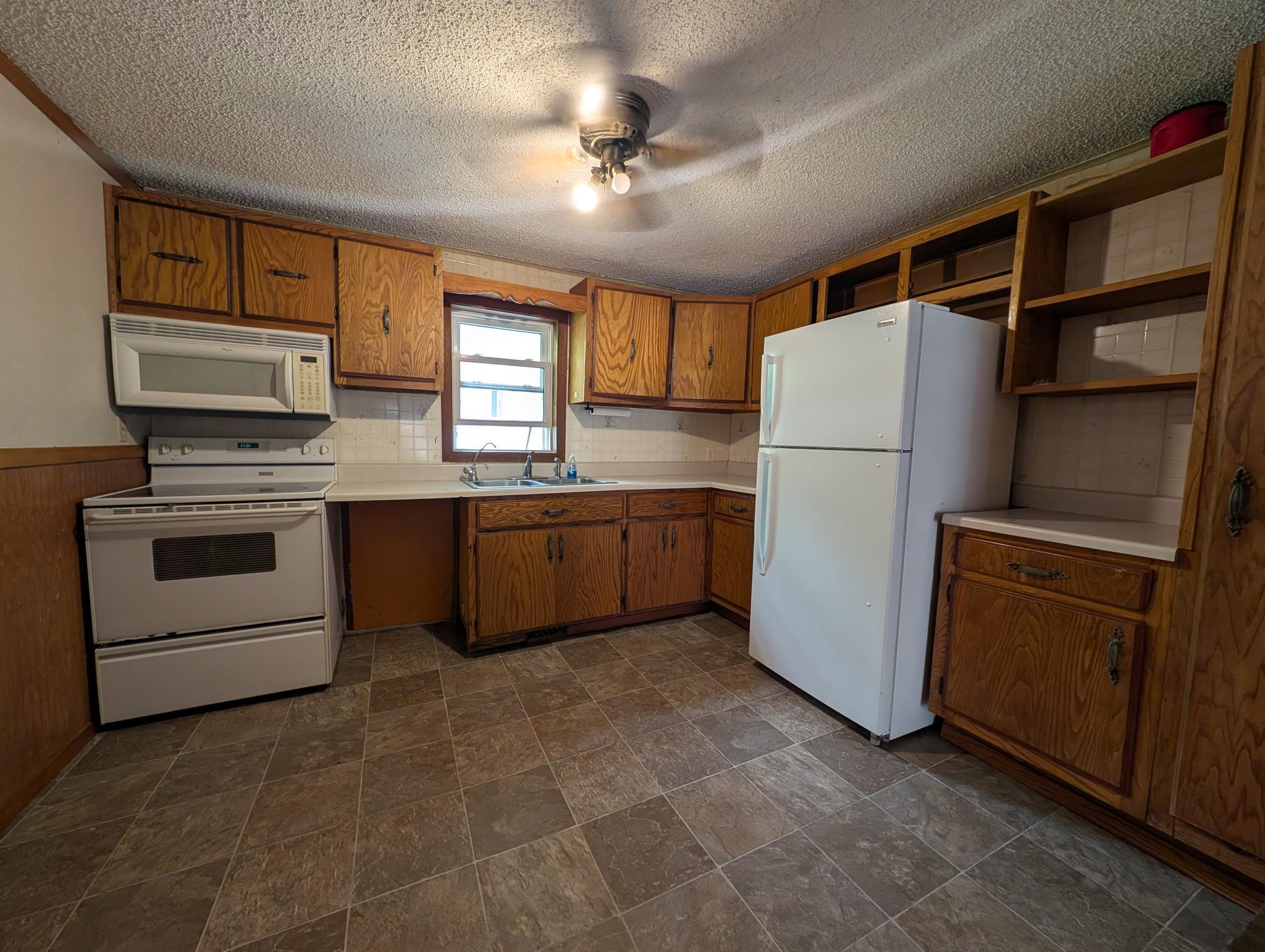 52473 County Highway 14
