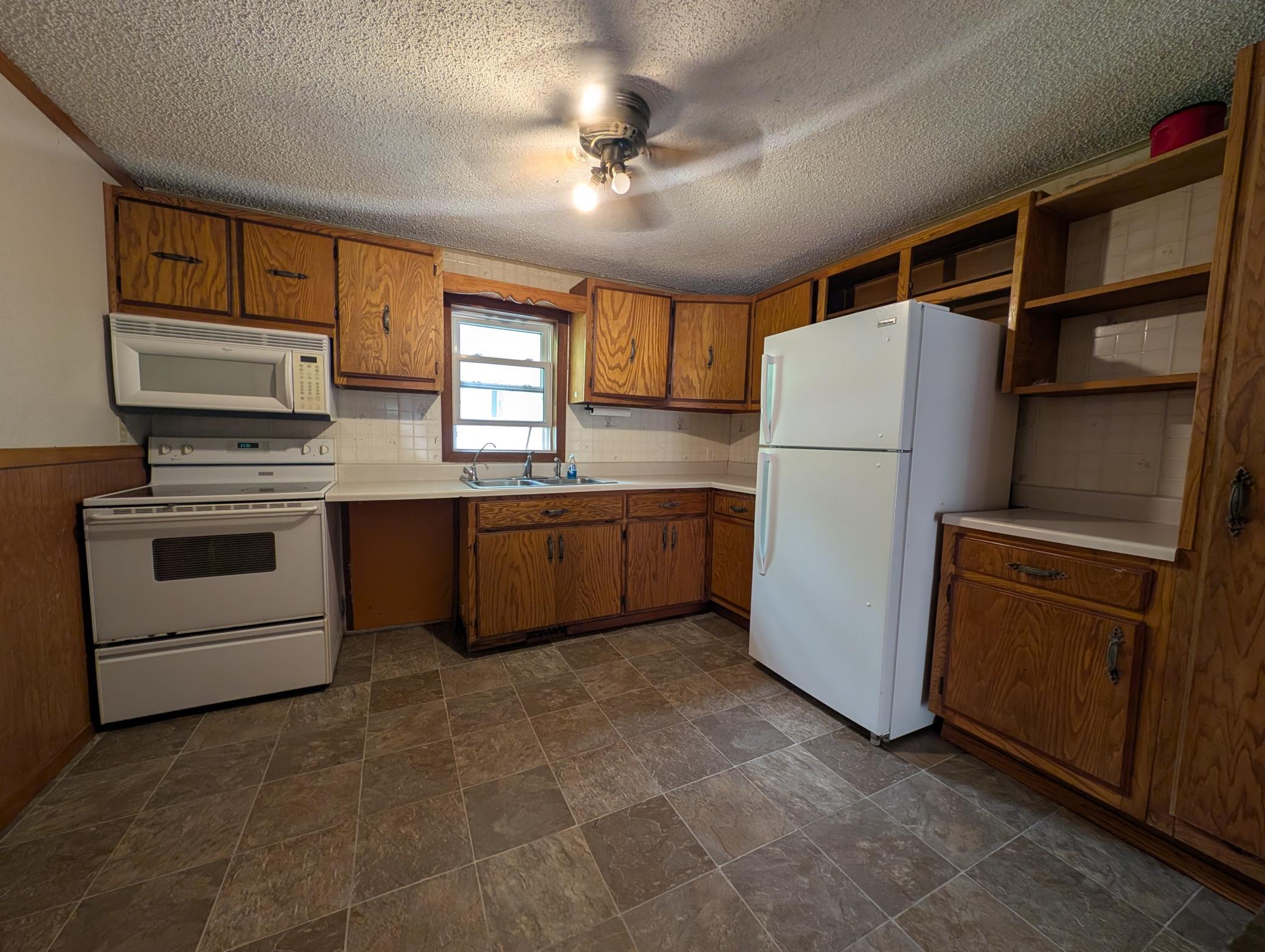52473 County Highway 14
