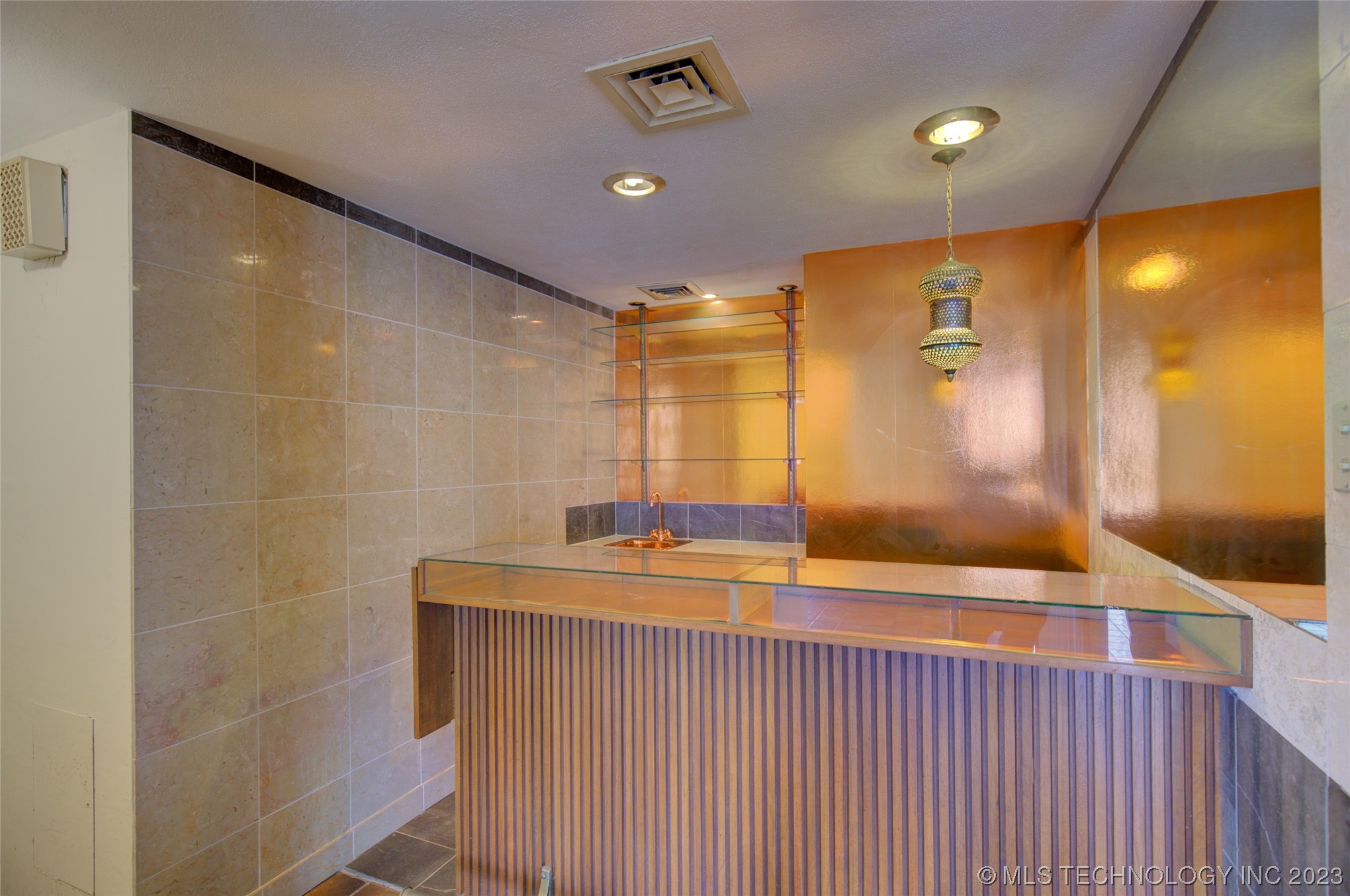 2300 S Riverside Drive 17G