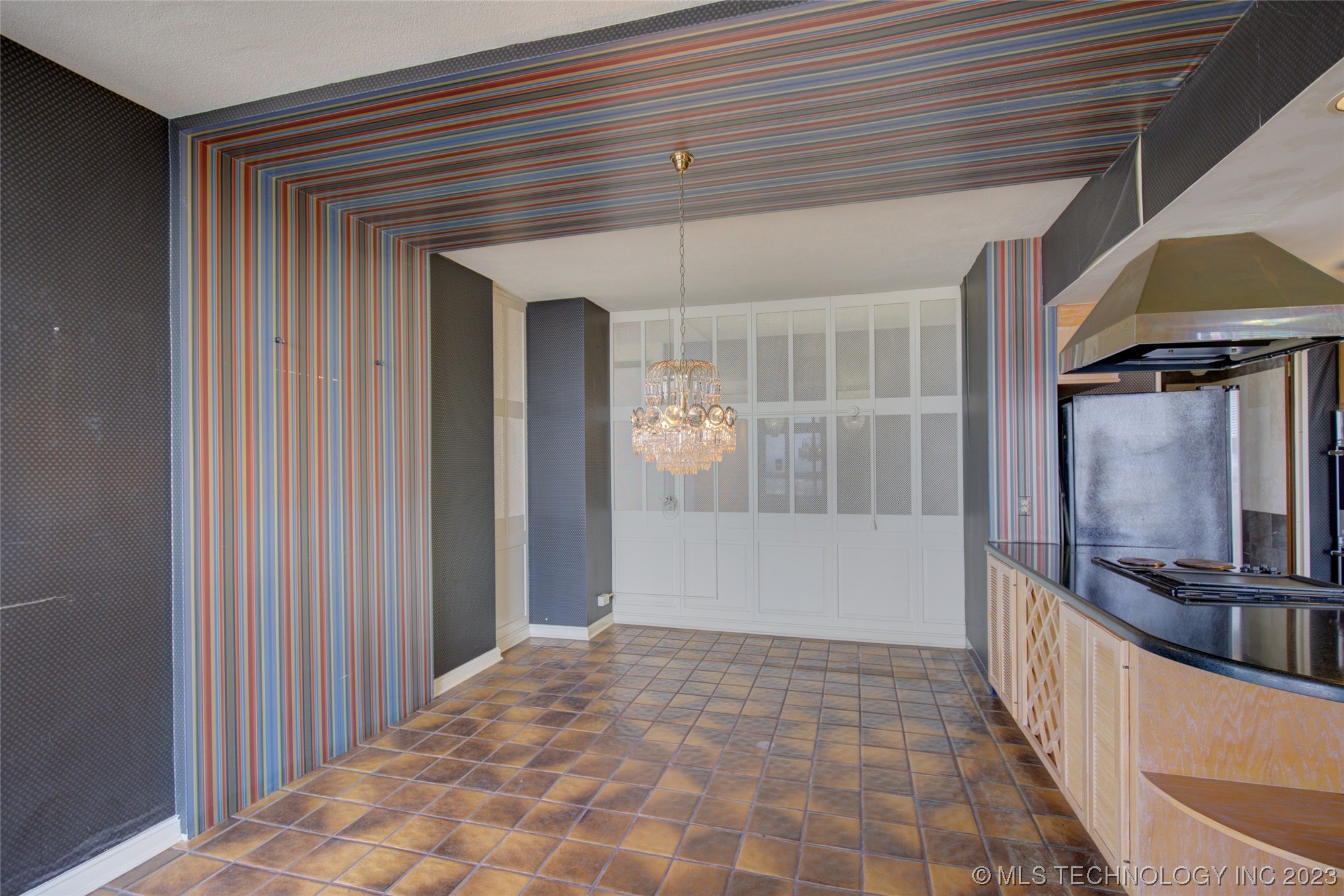 2300 S Riverside Drive 17G