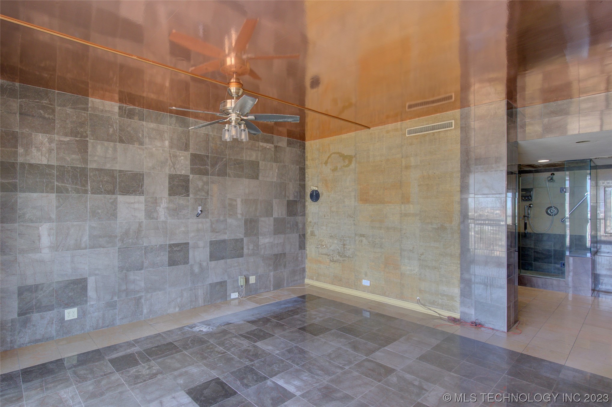 2300 S Riverside Drive 17G