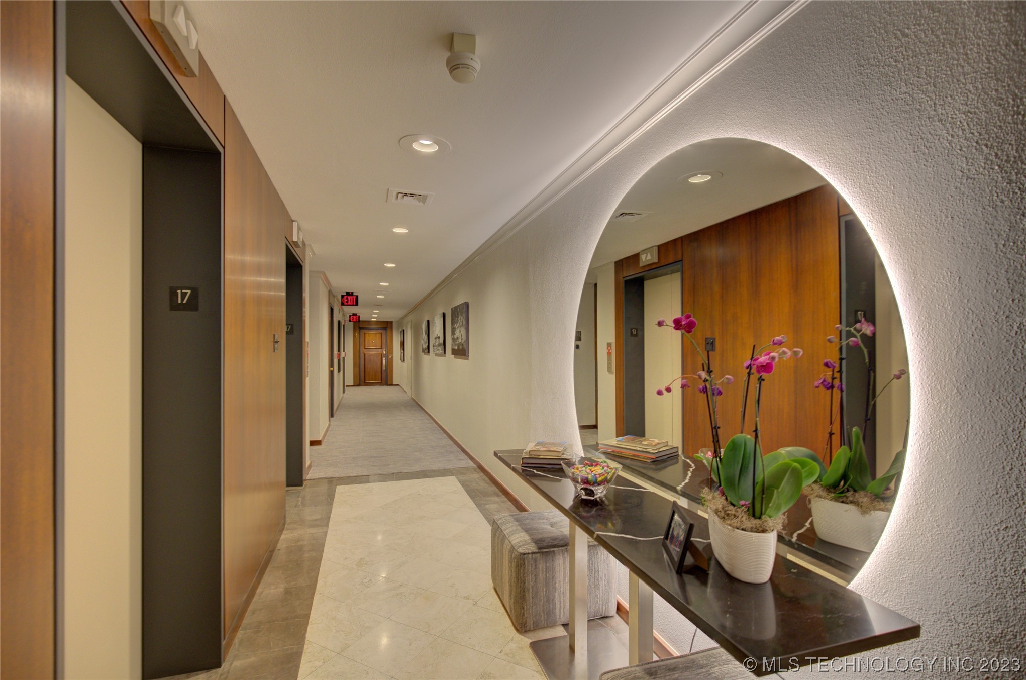 2300 S Riverside Drive 17G