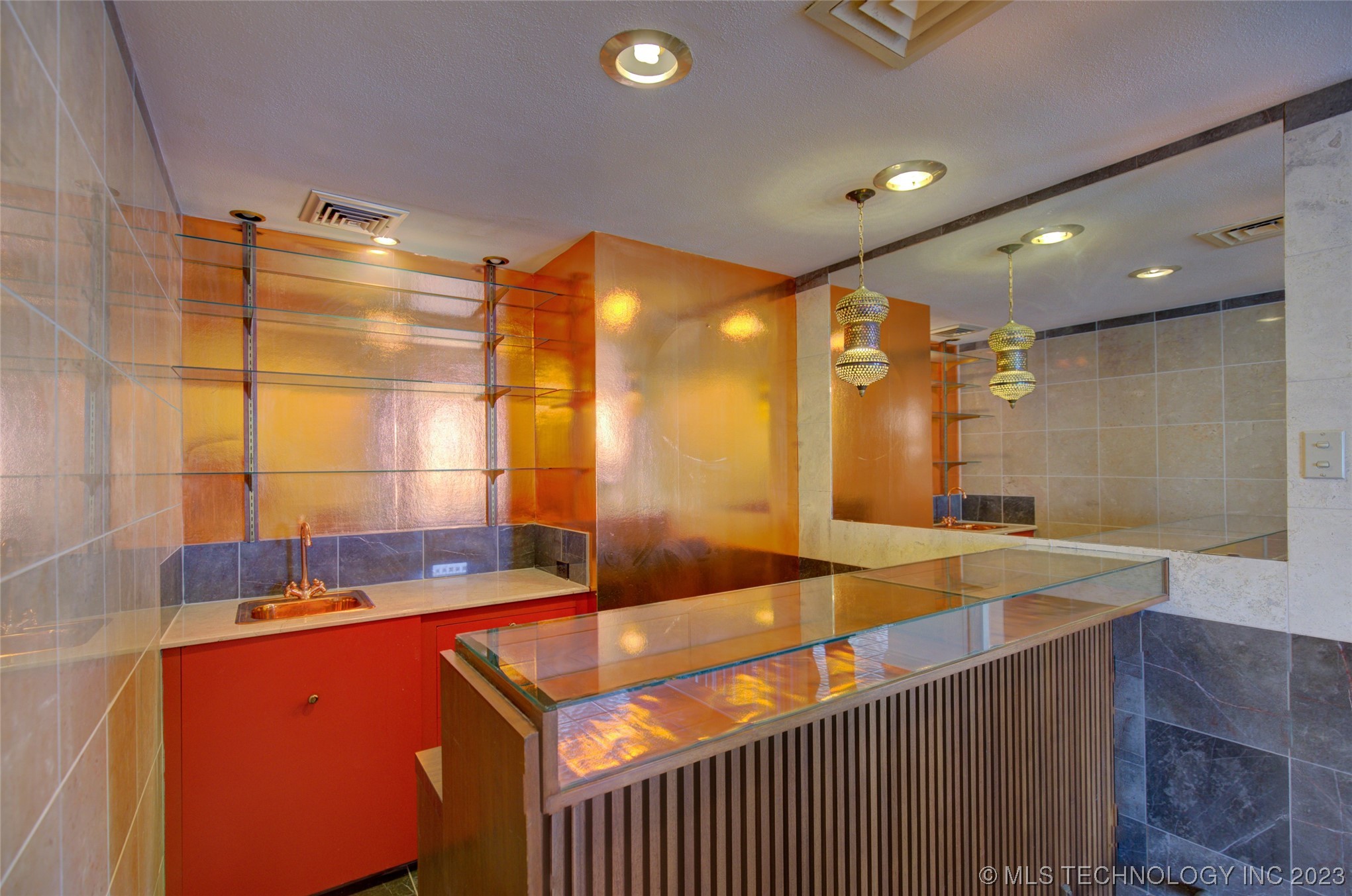 2300 S Riverside Drive 17G