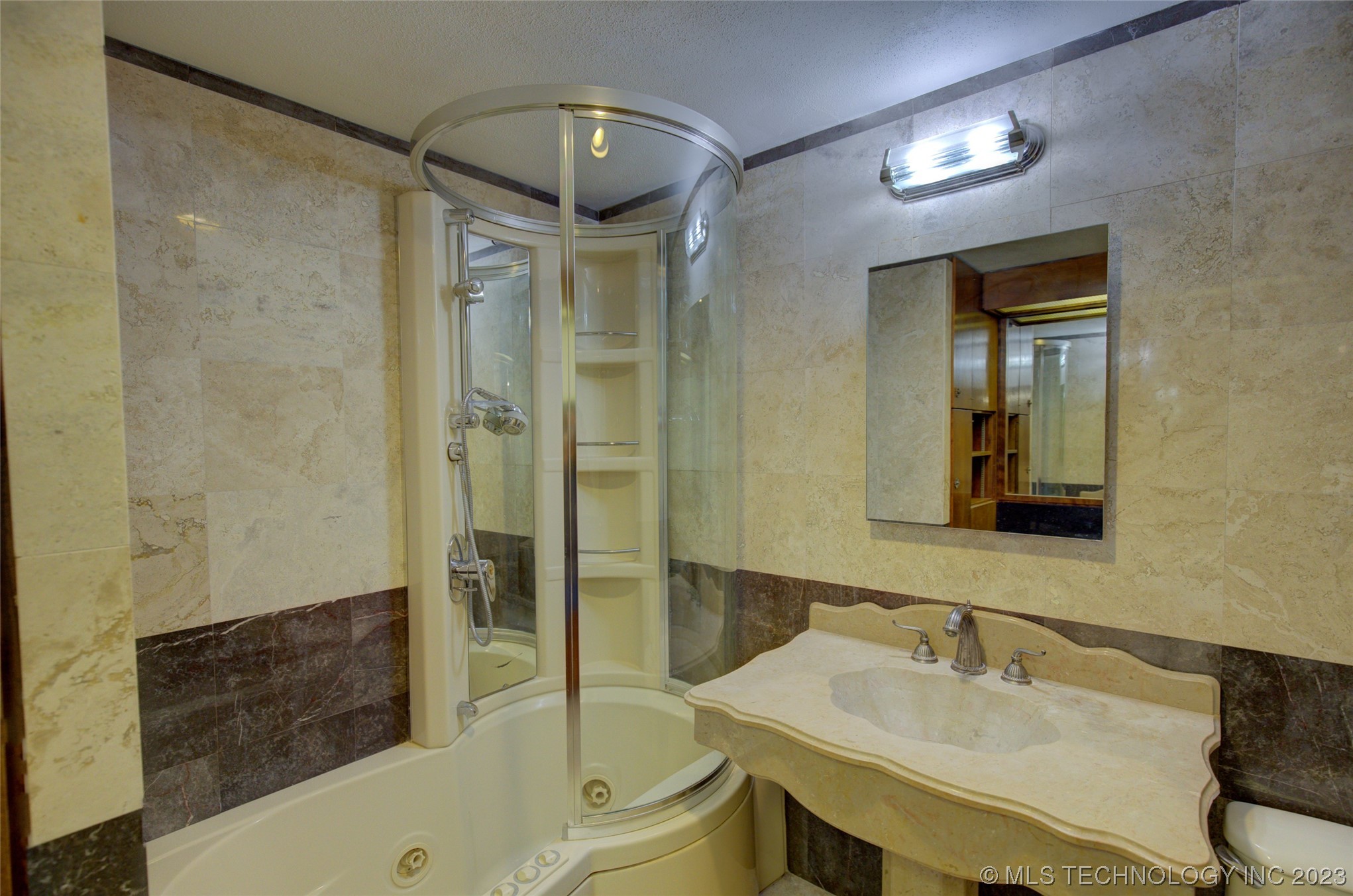 2300 S Riverside Drive 17G