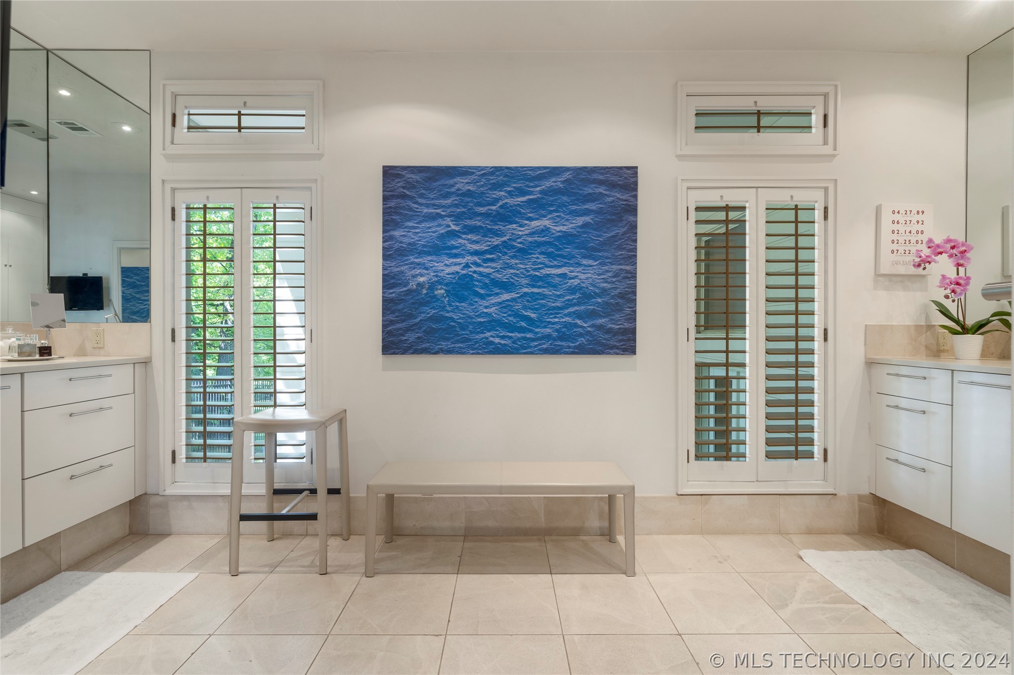 9710 S Urbana Avenue