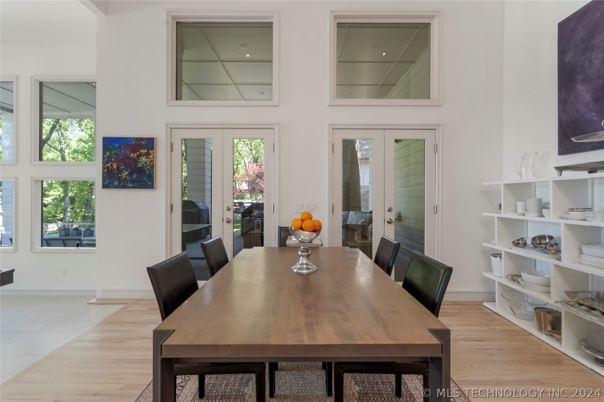 9710 S Urbana Avenue