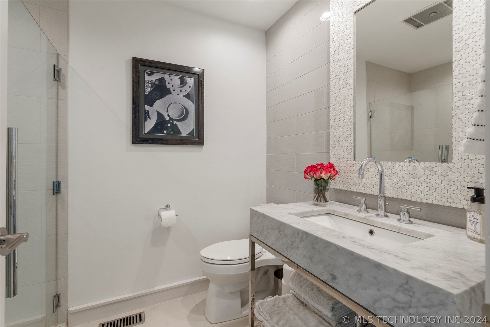 9710 S Urbana Avenue