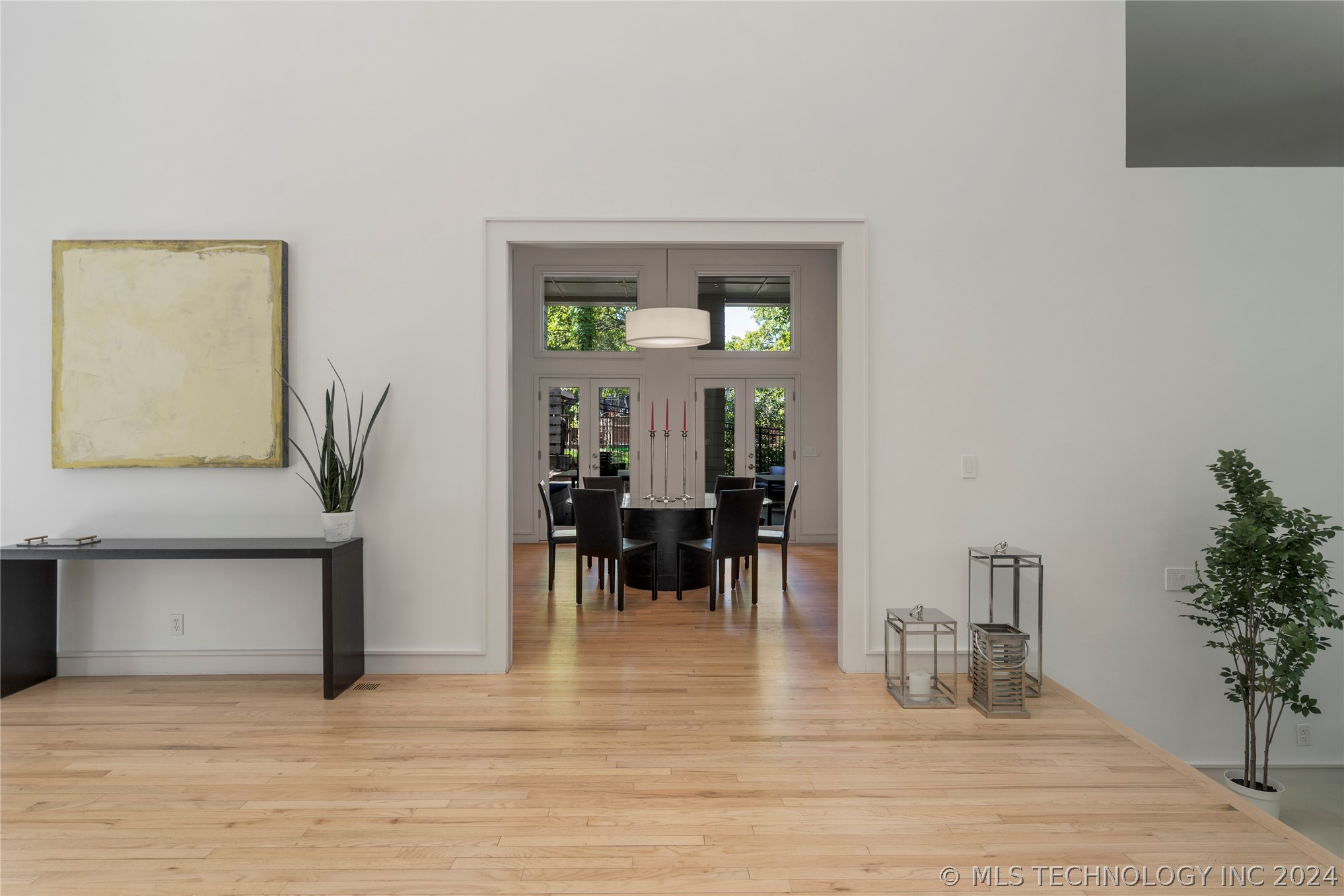 9710 S Urbana Avenue