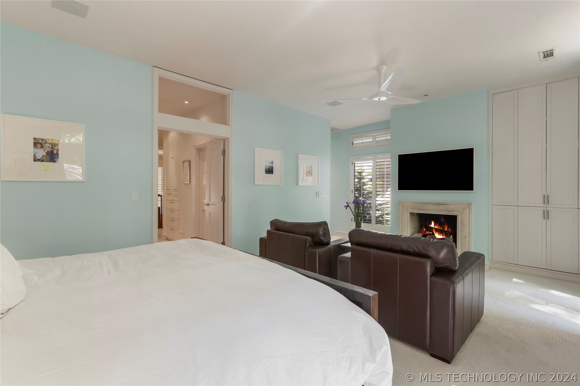 9710 S Urbana Avenue