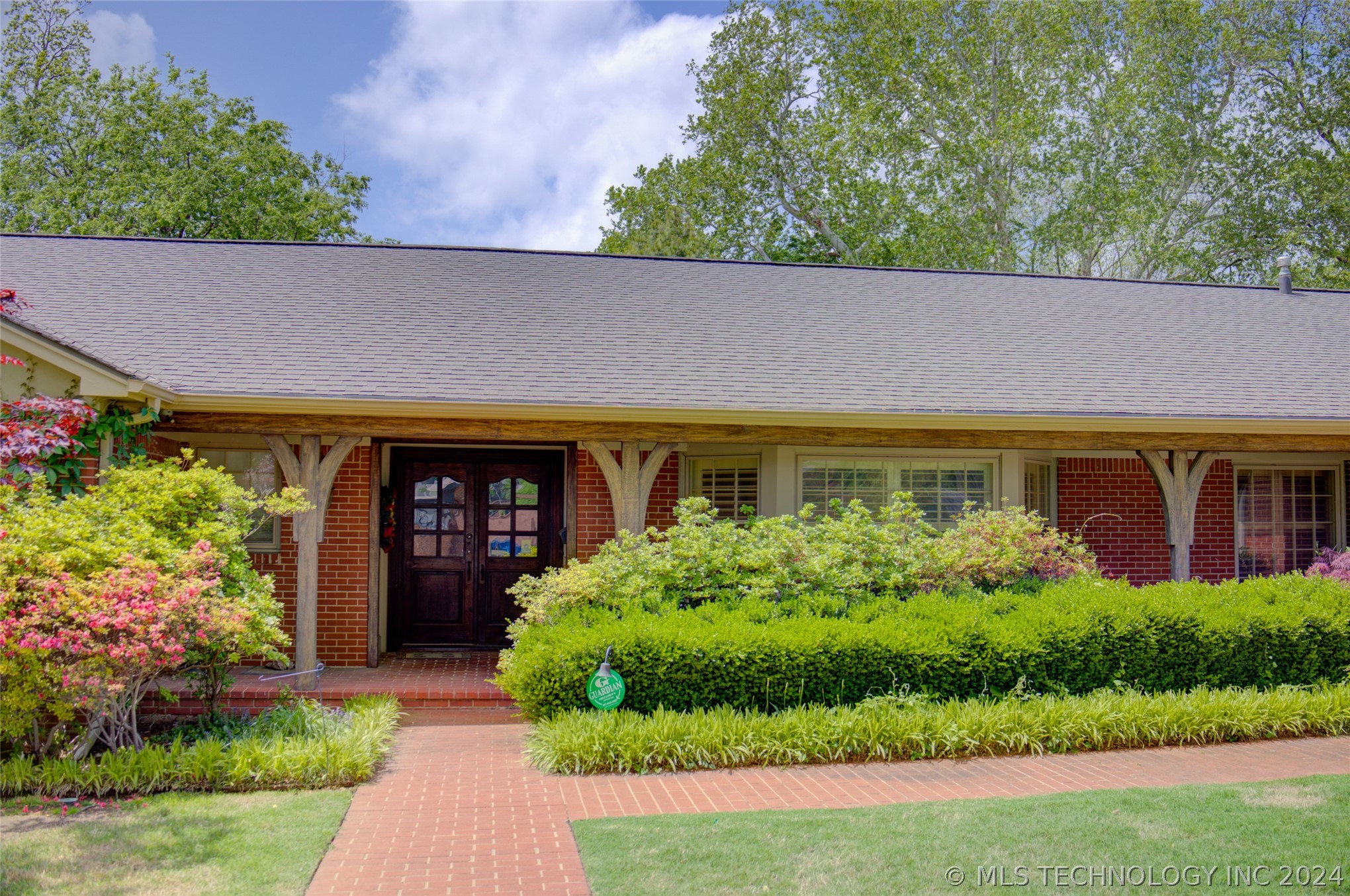 3818 S Florence Place