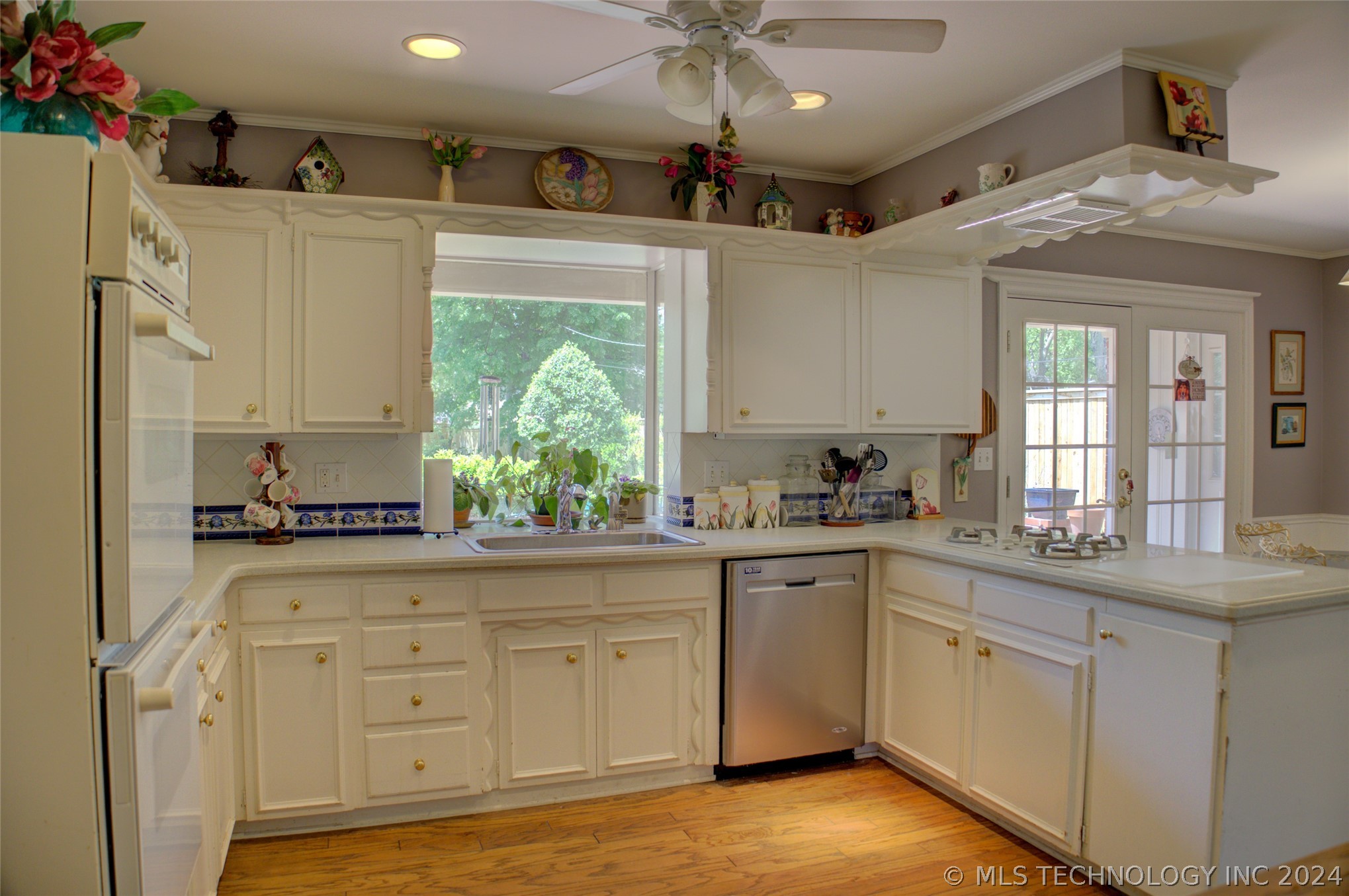 3818 S Florence Place