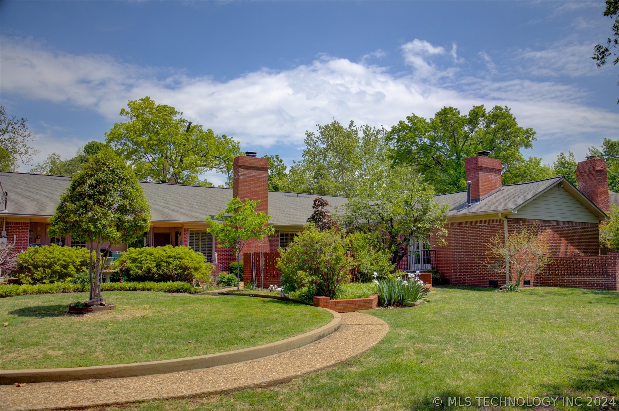 3818 S Florence Place