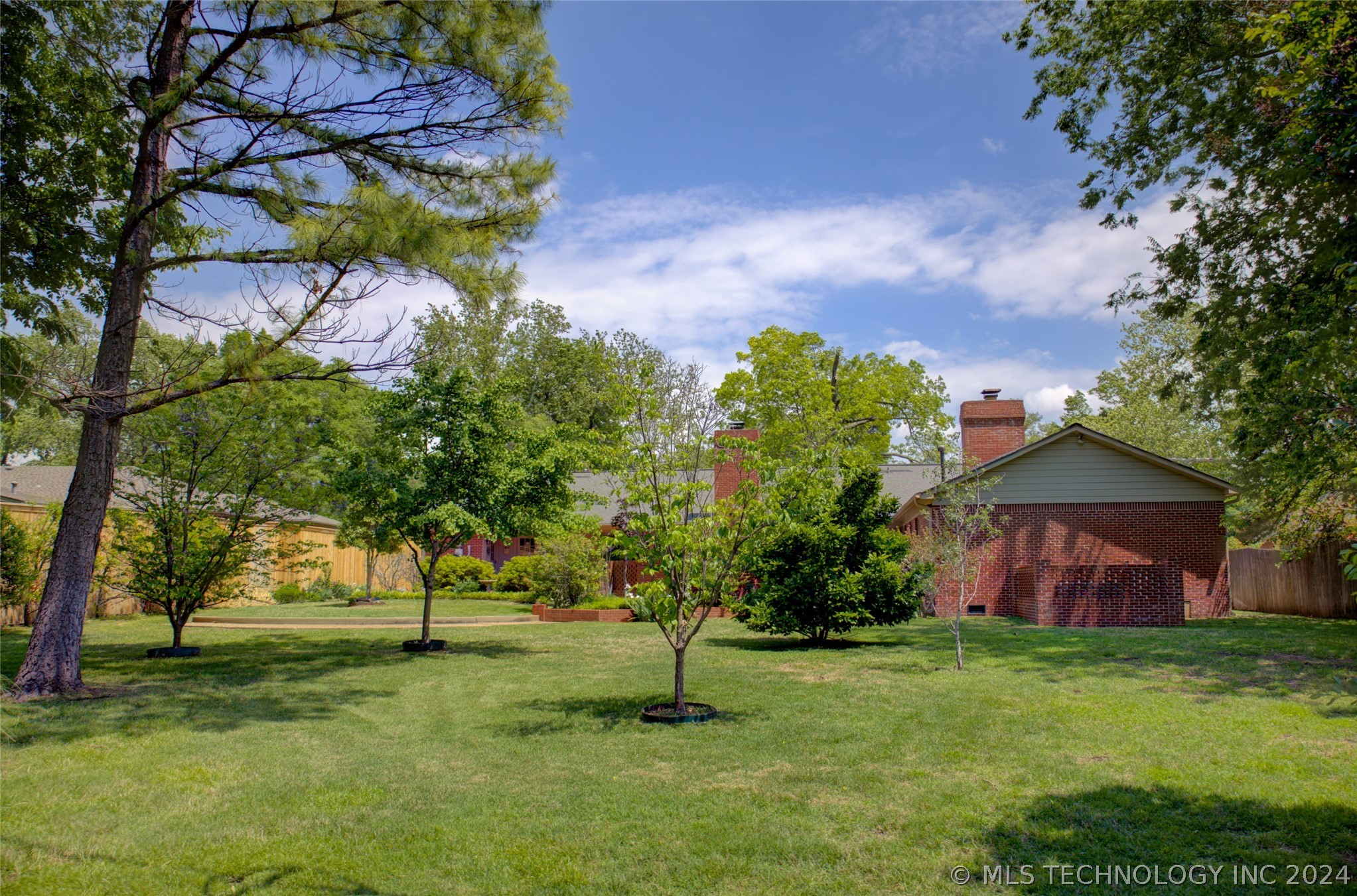 3818 S Florence Place