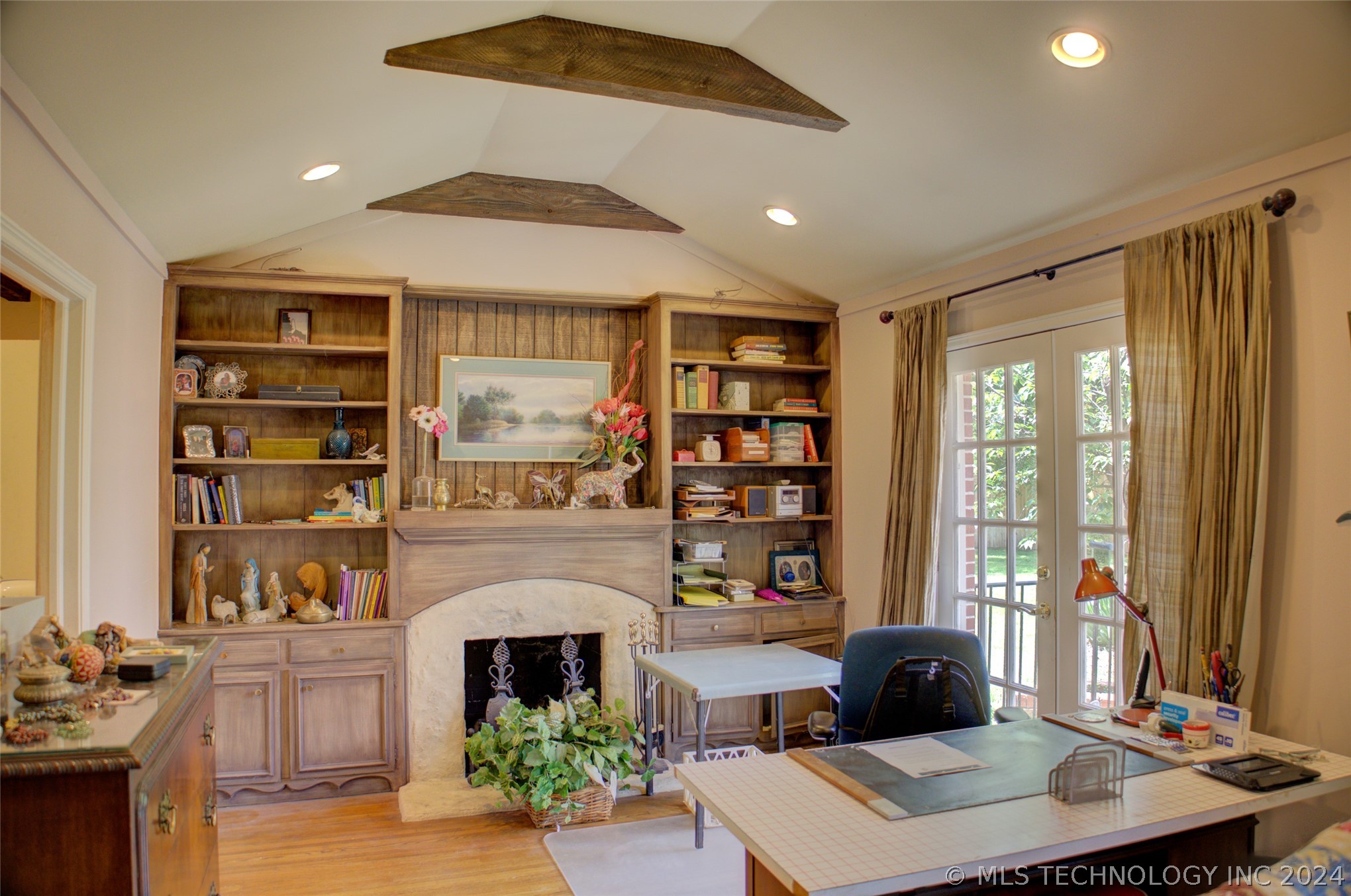 3818 S Florence Place